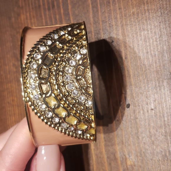Jeweled cuff - Picture 2 of 3